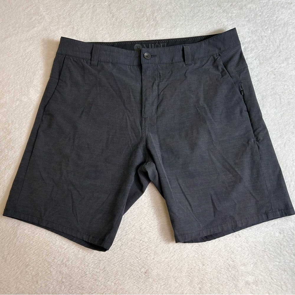 Vuori Mens Shorts Size 34 Gray Chino Flat Front Stretch Casual